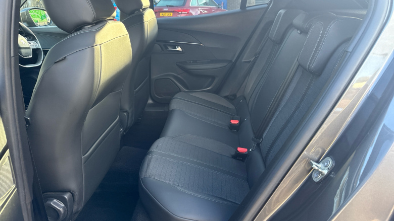 Peugeot 2008 1.2 PureTech Allure Premium 5dr Petrol Estate